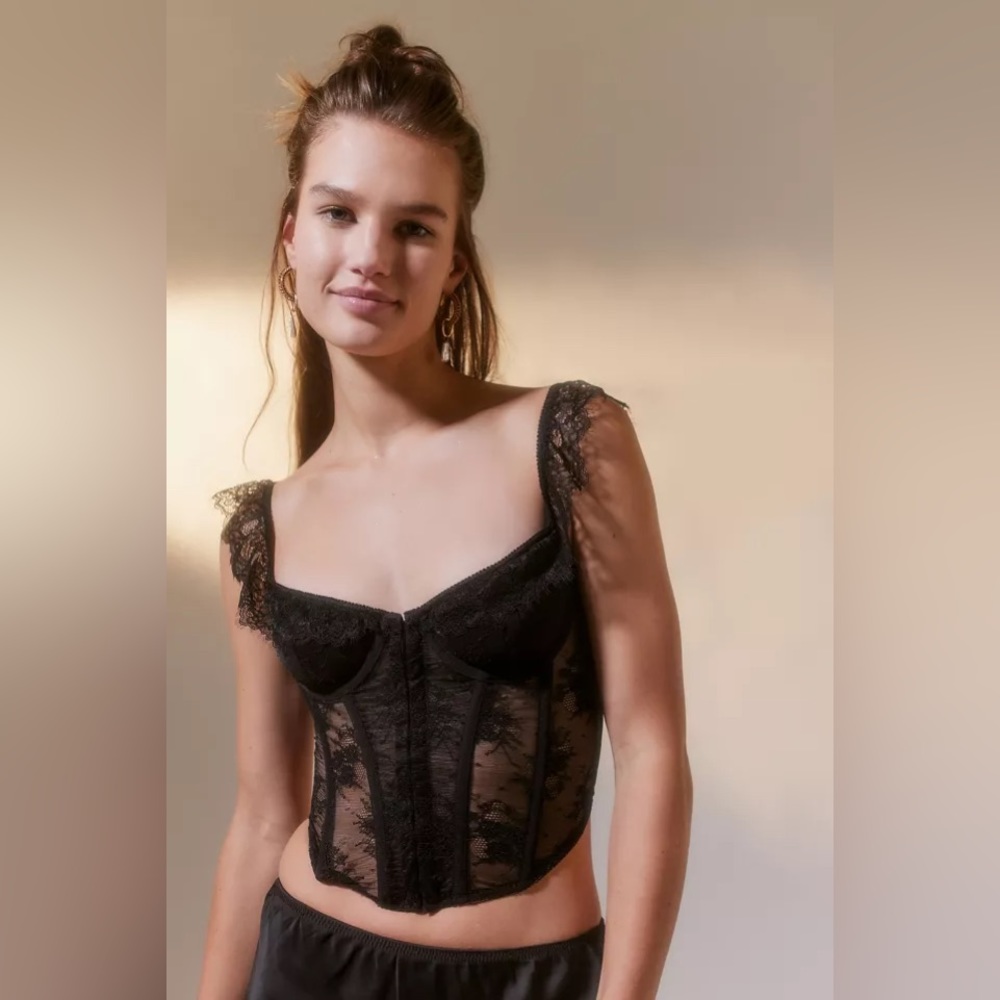 Urban outfitters modern love butterfly corset - S